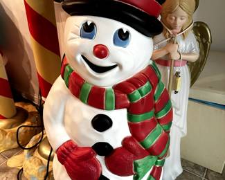 BLOW MOLD FROSTY