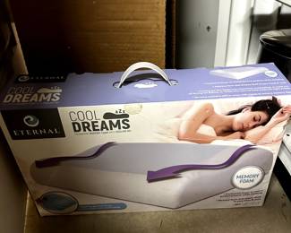 COOLING MEMORY FOAM PILLOW NIB