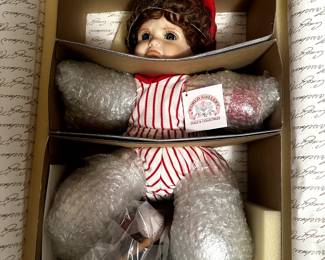 DOLL WORLD GALLERY