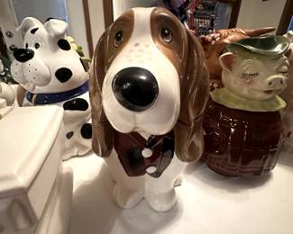 COOKIE JAR DOG