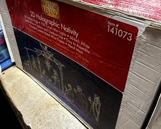 CHRISTMAS 2D HOLOGRAPHIC NATIVITY NIB