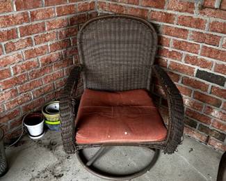 OUTDOOR WICKER CHAIR