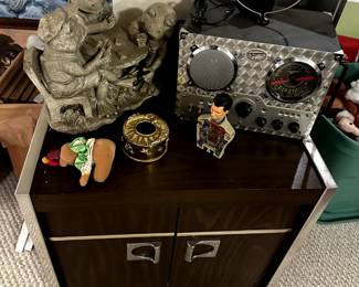 VINTAGE CABINET