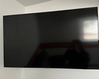 Flatscreen TV