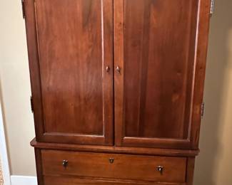 Entertainment Cabinet with Drawers 