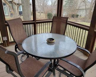 Patio table, 4 chairs & umbrella
