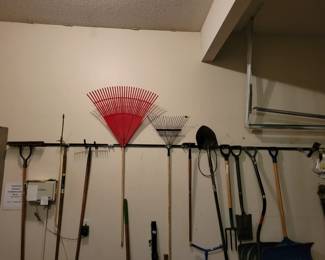 Lawn & garden tools