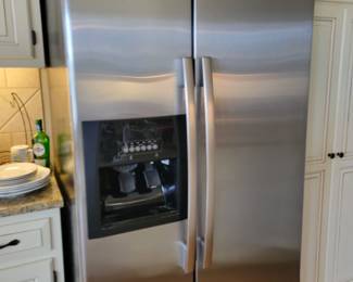 Whirlpool s/s fridge
