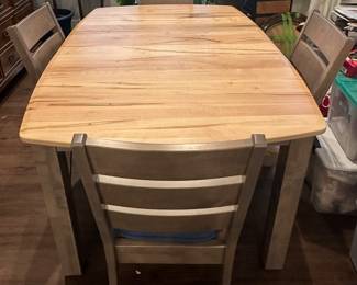 Klingmans Wormy Maple Wood Dining Set 