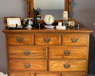 Vintage Thomasville Dresser 