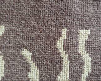 SAFAVIEH 100 % wool Rug  9' x 12'