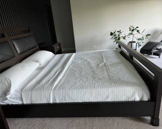 King size bed and 2 nightstands