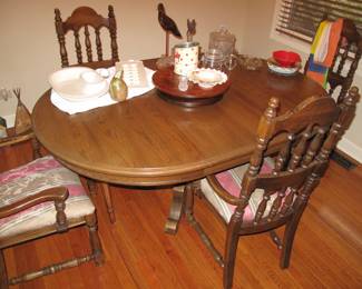Dining Table & chairs