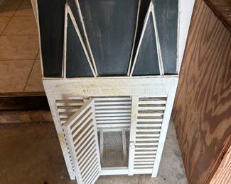 Bird cage 18”w 13”d 41”t.   $125.00