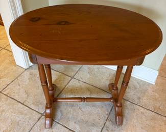 Oval side table w/drawer
29”w 21”d 26.5”t.  $65.00