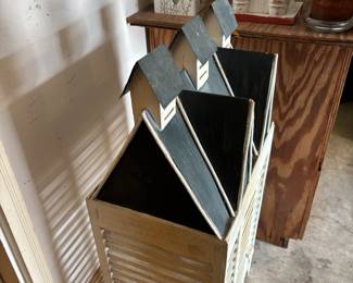 Bird cage 18”w 13”d 41”t.   $125.00