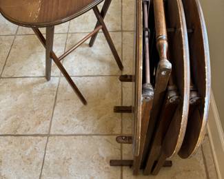Set (4) Oval Wood Trays w carrier
Tray 23”w 17”d 26”t.   