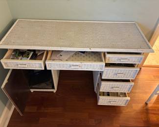 White Wicker Desk and Chair
T: 54”w 21”d 30”t. C: 17”x17”x34”
$ 185.00 set