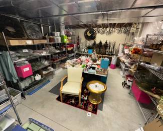 overview of one of 2 large craft rooms !