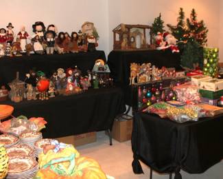 Byers Choice, Fitz and Floyd and Canon Falls Carved Figurines etc....