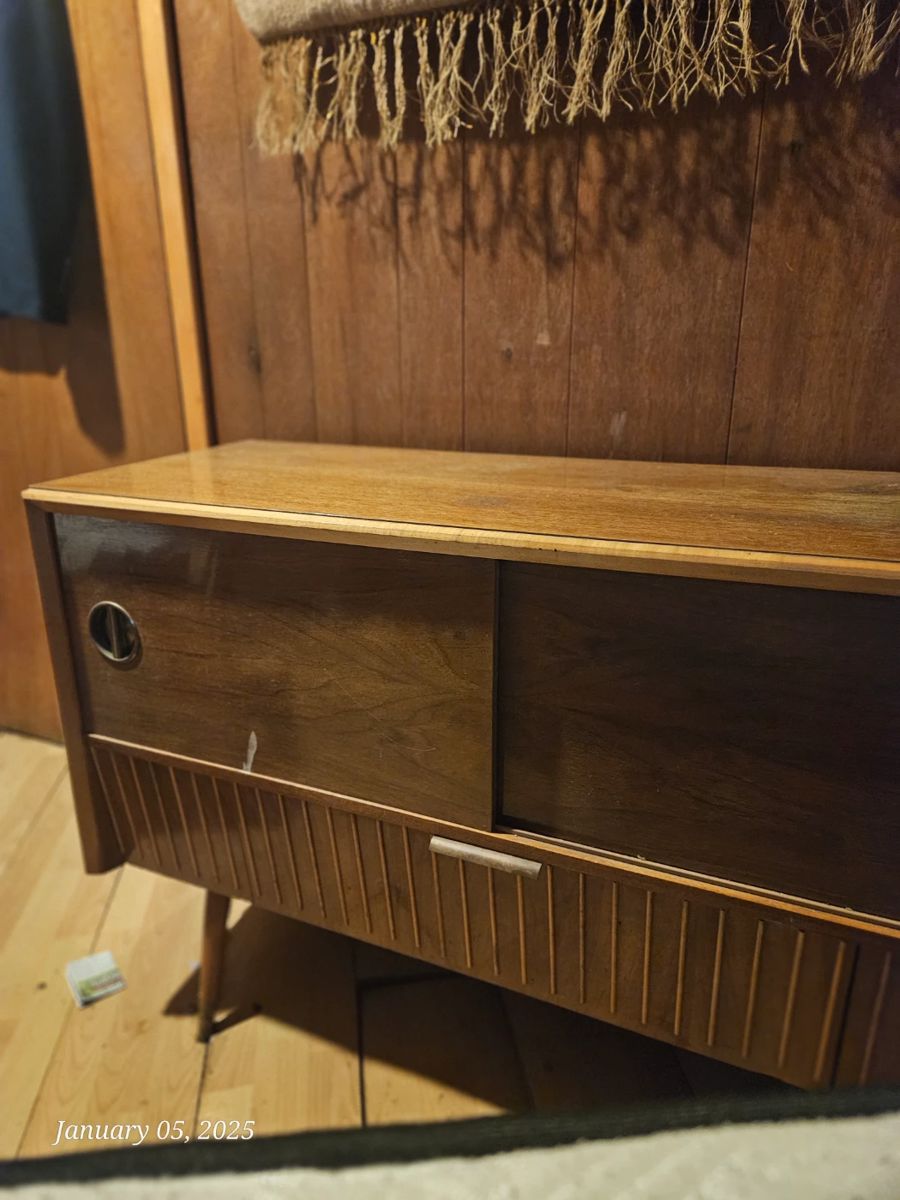 



 Vintage Telefunken Grand German Stereo Record Player