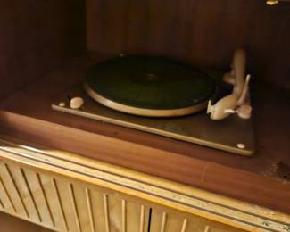 



Vintage Telefunken Grand German Stereo Record Player