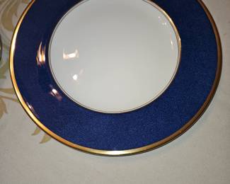 Coalport Athlone Blue  
6 dinner plates 
6 dessert plates 
4 salad plates 
2 cups w/ saucers 