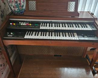 Vintage Yamaha Electone B-20CR organ