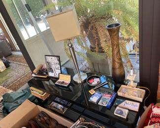 LOTS OF MISC. DECOR AND COLLECTIBLES1