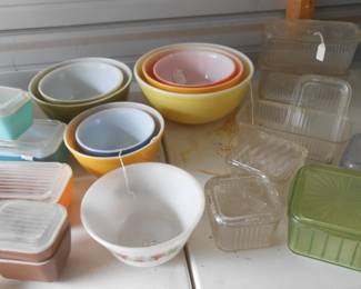 Pyrex, refrigerator dishes