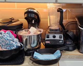 Stand Mixer, Counter Top Ice Maker. 