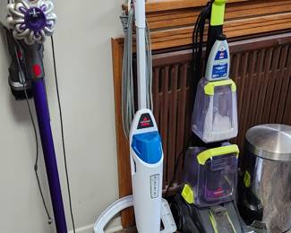 Dyson/ Bissel Vacuums & Carpet Cleaners
