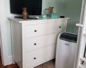 Contemporary 3-drawer dresser; flat screen TV