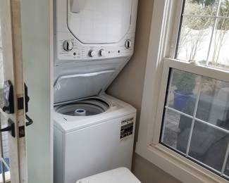 GE GAS washer/dryer combo