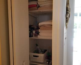 Towels & bedding