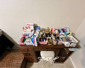 Vanity and makeup 