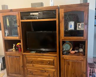 2 piece wall unit. Solid wood 