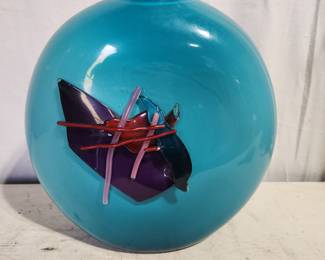 BLOWN GLASS VASE