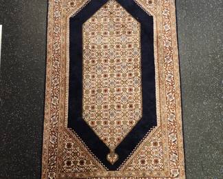 SILK RUG HAND WOVEN