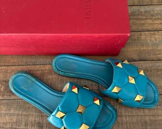 Valentino Garavani Roman Stud Leather Quilted Slides - Size 9