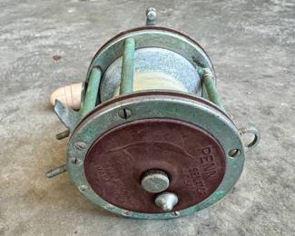 Vintage Penn Senator 4/0 Special Reel