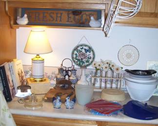 kitchen ware by rachel ray/pampered chef etc