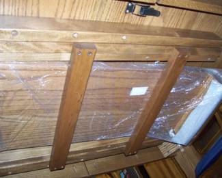 Table leaves  have never been unpacked