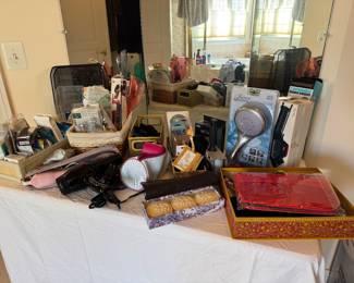 Large Selection of Bathroom Accessories