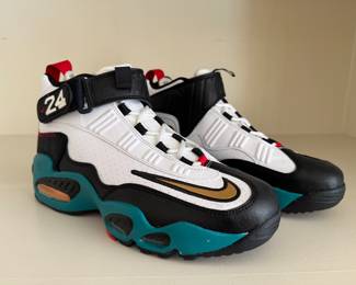 Nike 2021 "The Sweetest Swing" Air Griffey Max 1 - Men's Size 8 - Never Worn / New with Box