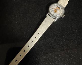 Women's 1952 United Feature Syndicate Inc. Peanuts Lucy Wristwatch