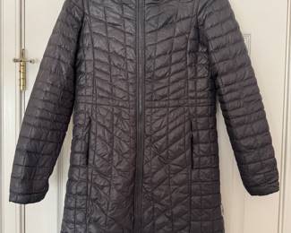 Women's The North Face Hooded Puffer Jacket (Size S)