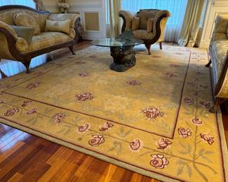 Needlepoint Wool Floral Motif Area Rug Made in Nepal (108"W x 150"L)