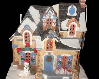 Lemax Christmas Village Pierre's Christmas Building 35504 Lighted 2013 Retired