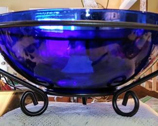 Beautiful blue cobalt centerpiece serving bowl with wrought iron stand